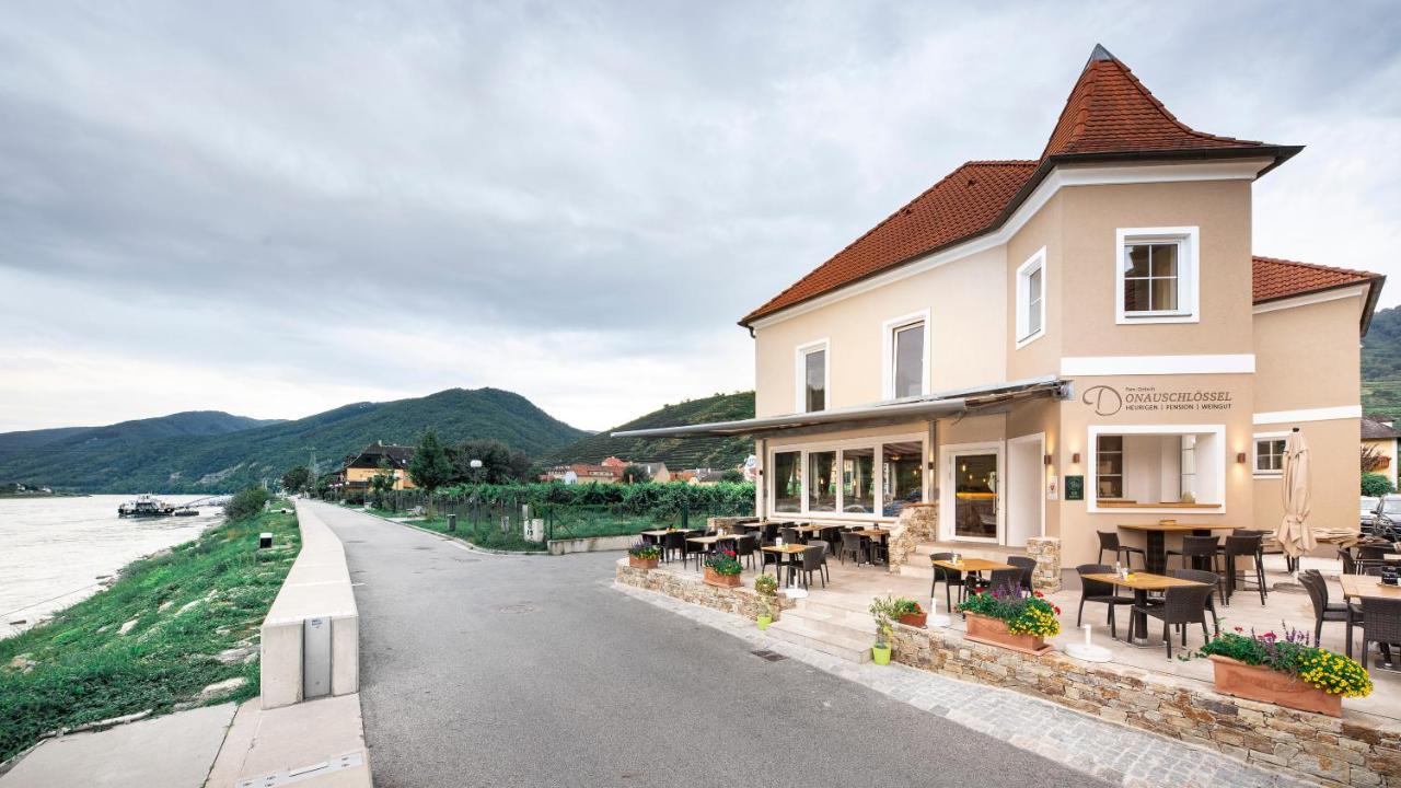 Donauschloessel Hotel Spitz an der Donau Luaran gambar