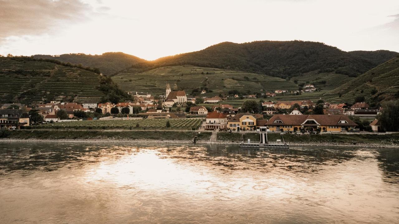 Donauschloessel Hotel Spitz an der Donau Luaran gambar
