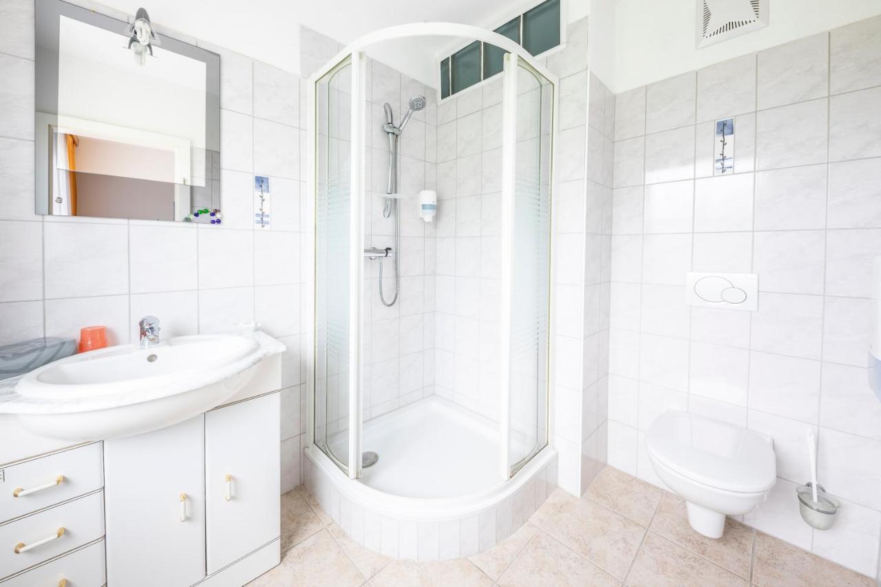 Donauschloessel Hotel Spitz an der Donau Luaran gambar